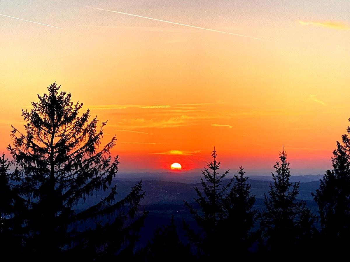 Fraenkische Linie - Radspitz-Ferienwohnungen Marktrodach Exteriör bild